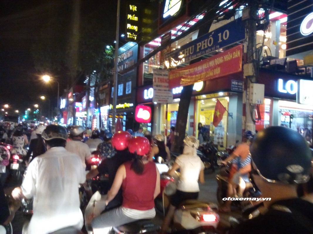 Dân Sài Gòn ngao ngán cực đỉnh vì hỗn loạn kẹt xe trước lễ_5