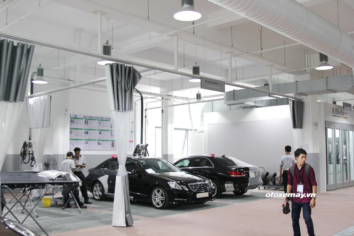 “Khám phá” trung tâm đồng sơn mới của Mercedes-Benz tại TP.HCM_5