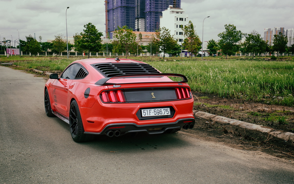 Bộ ảnh đẹp Ford Mustang 2015 bản độ 500 triệu đồng tại Sài Gòn_16