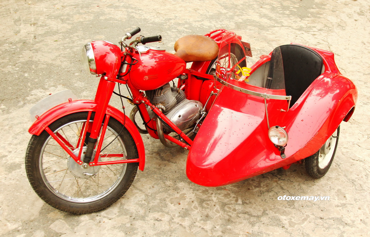 Xe cổ mô tô 3 bánh Jawa cực hiếm giữa Sài Gòn_1