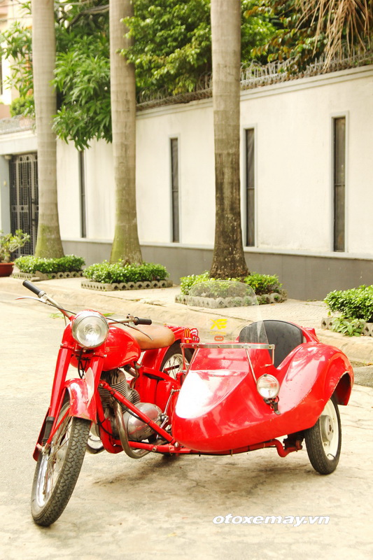 Xe cổ mô tô 3 bánh Jawa cực hiếm giữa Sài Gòn_2