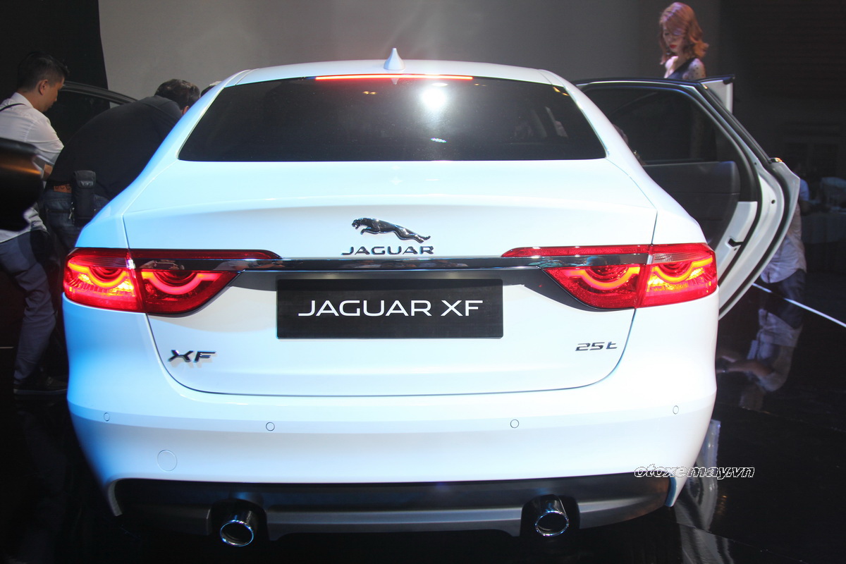Khám phá Jaguar XF 2016 vừa ra mắt tại Việt Nam_6