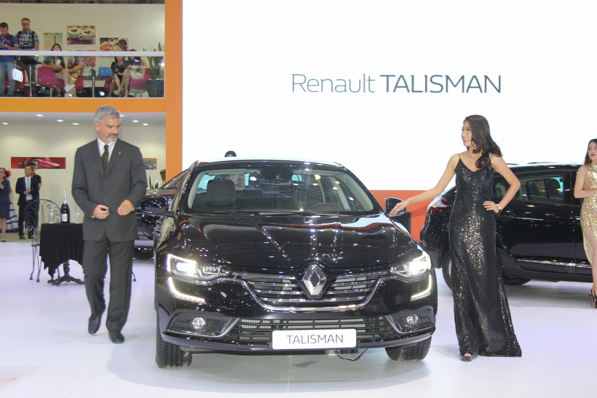 Renault trình diễn múa lãng mạn tại VIMS 2016_1