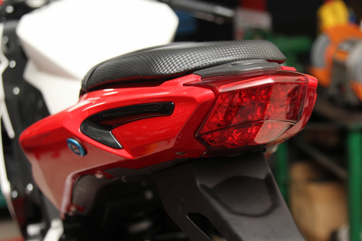 Benelli tung sportbike 302R rẻ hơn 50 triệu so với Yamaha R3_8