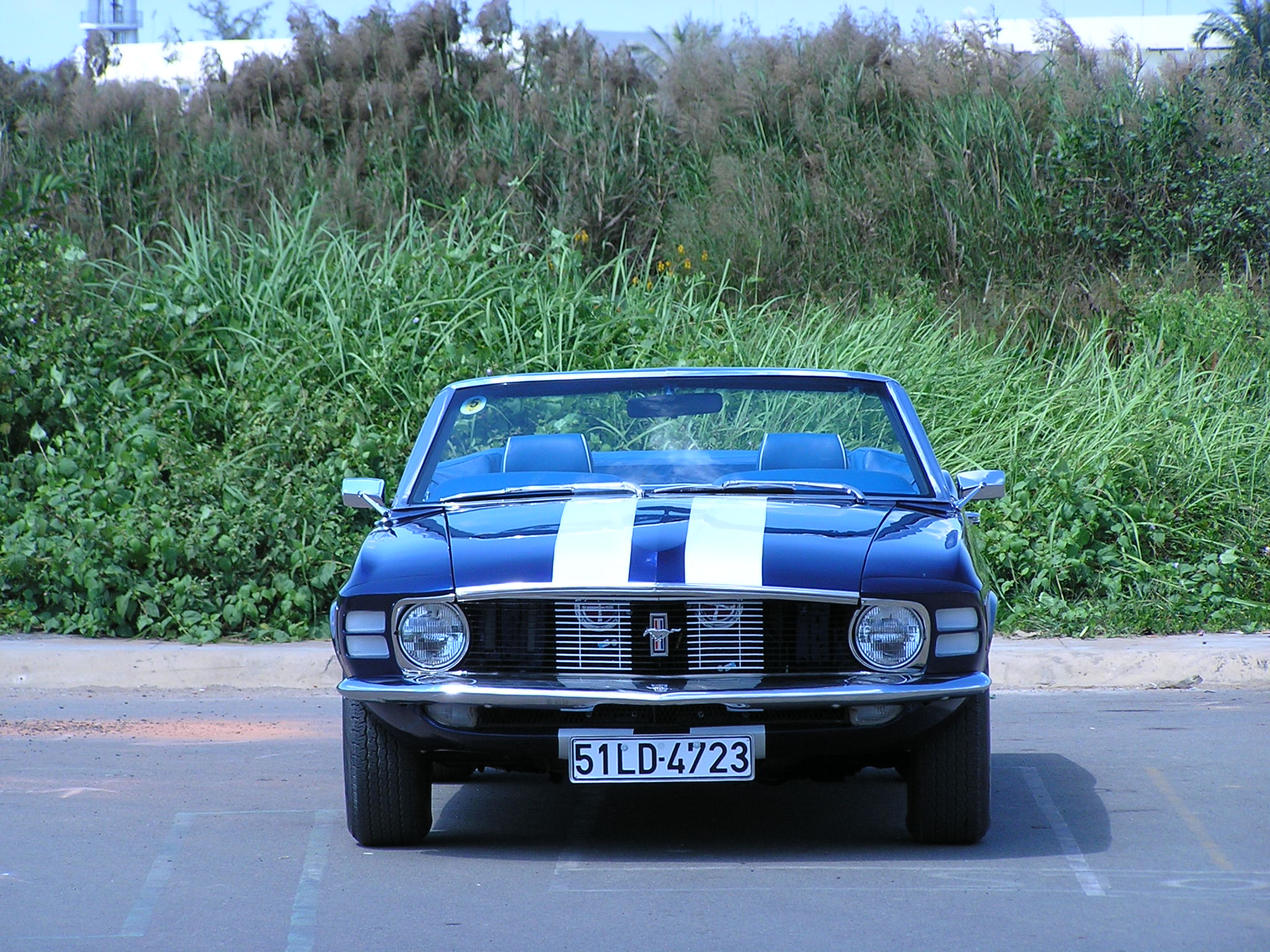 Khám phá xe cổ Ford Mustang 1970 tại Sài Gòn_4