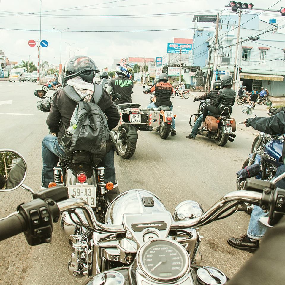 Tin-do-Harley-Davidson-Viet-Nam-to-chuc-phuot-tu-thien-Giang-sinh-anh-6