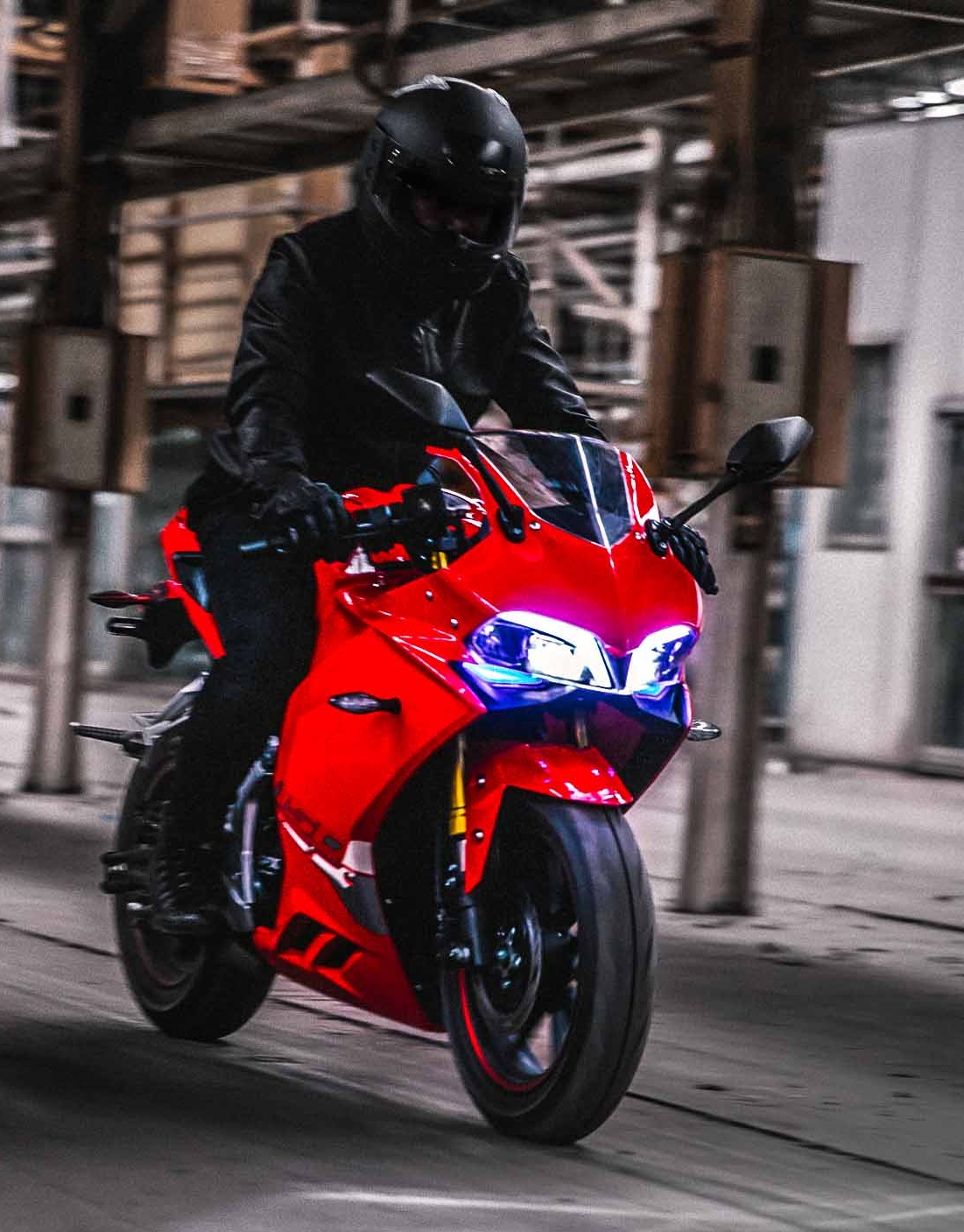 GPX-Demon-150GR-2018-nhai-Ducati-Panigale-ve-Viet-Nam-gia-70-trieu-dong-anh-3