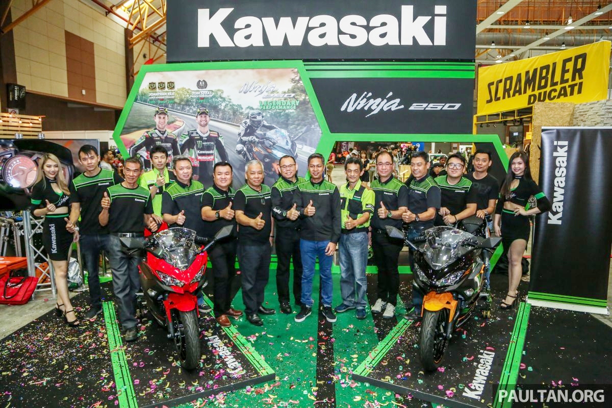 Kawasaki-Ninja-250-2018-nang-cap-toan-dien-dep-me-nguoi-anh-10