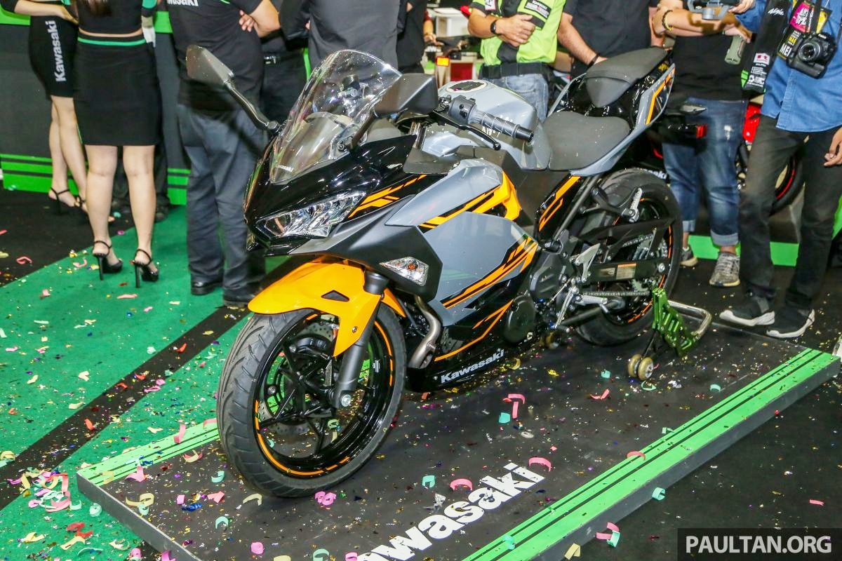 Kawasaki-Ninja-250-2018-nang-cap-toan-dien-dep-me-nguoi-anh-2