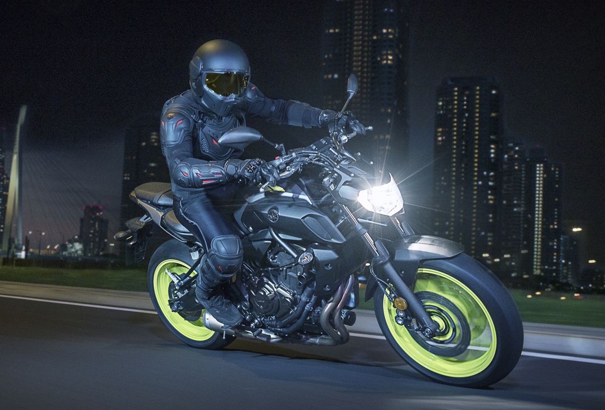 Nakedbike “lực sĩ” Yamaha MT-07 2019 sắp ra mắt