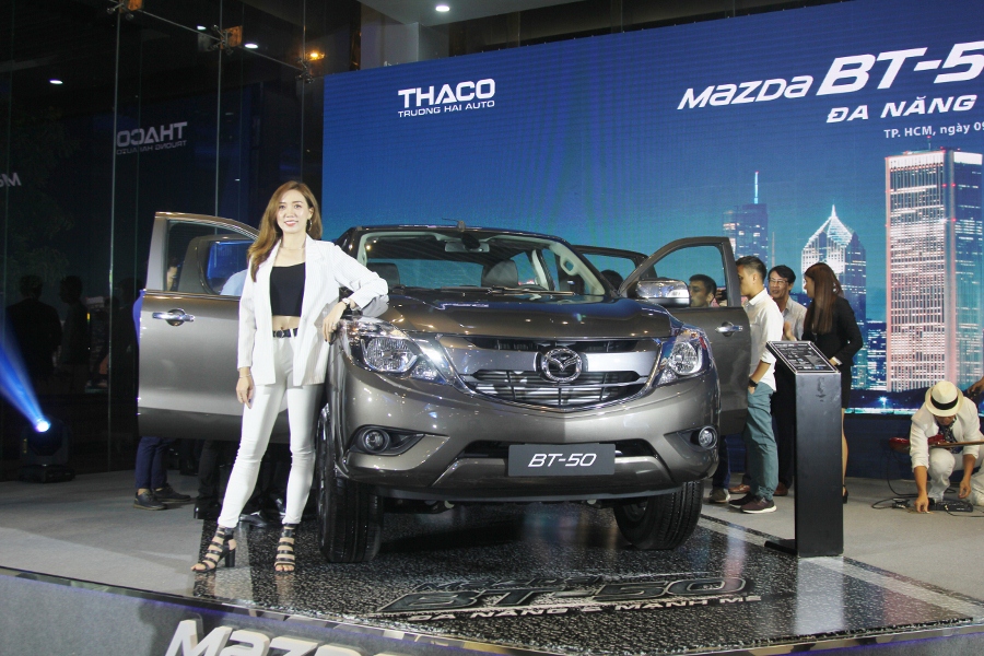 THACO-gioi-thieu-Mazda-BT-50-tien-nghi-hon-va-ban-cao-cap-22-ATH-4x2-gia-729-trieu-dong-anh-1