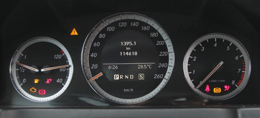 Mercedes-Benz-C200-Kompressor-Dep-va-sang-nhu-thuo-ban-dau-anh-7