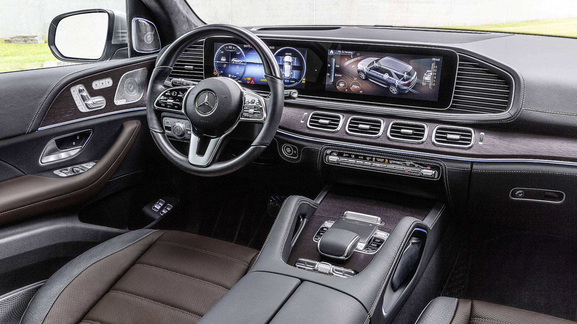 SUV-Mercedes-Benz-GLE-2019-ap-dung-cong-nghe-chong-lat-xe-anh-4