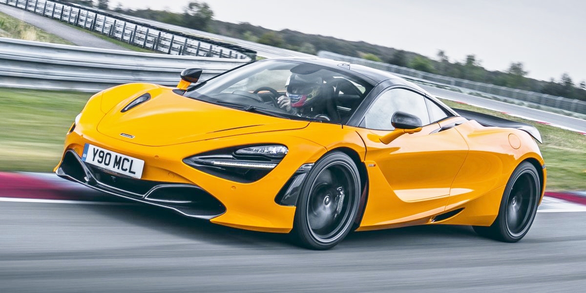 Goi-do-Track-Pack-bien-McLaren-720S-thanh-xe-dua-do-thi-anh-1