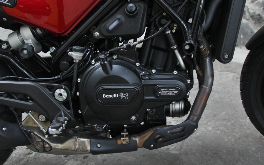 Benelli-Leoncino-500-2019-anh-6