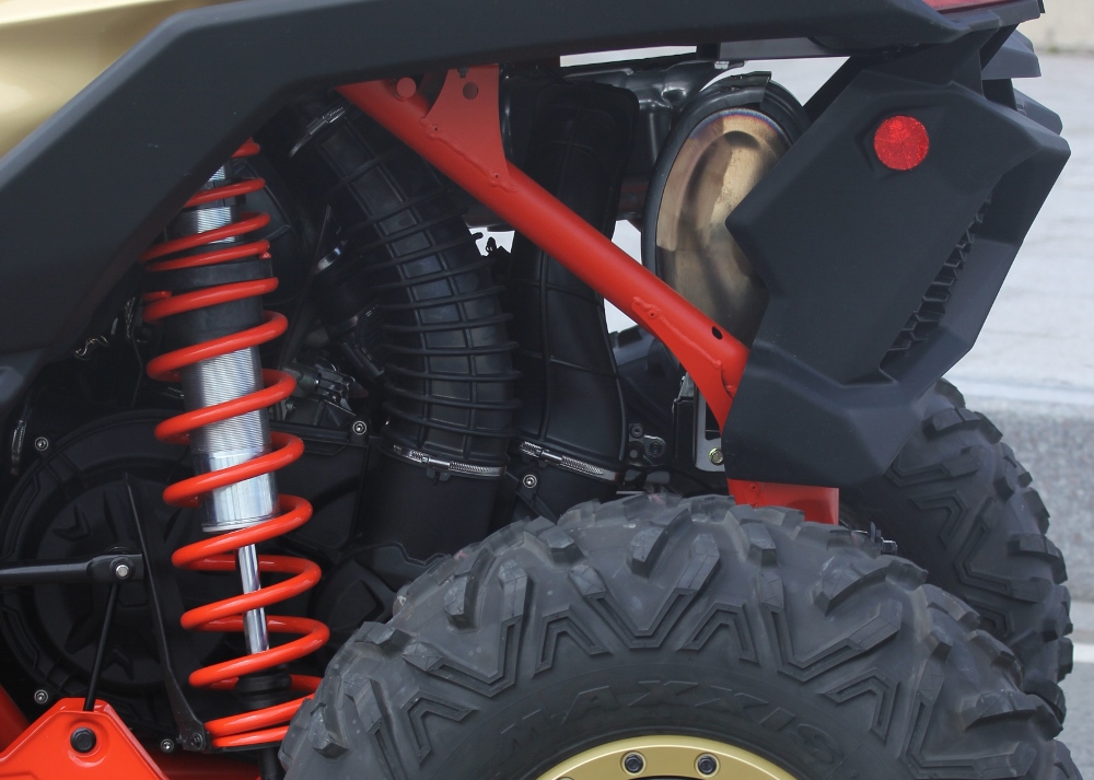 Test-Can-Am-Maverick-X-rs-2019-anh-16