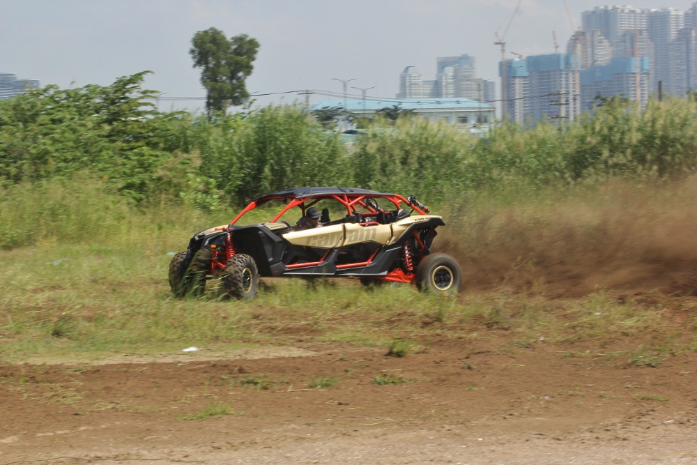 Test-Can-Am-Maverick-X-rs-2019-anh-2