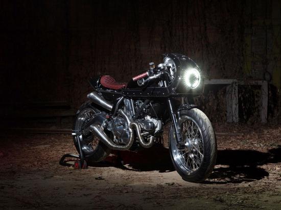 ducati-scrambler-sixty2-xe-do-anvil-motociclette-anh4