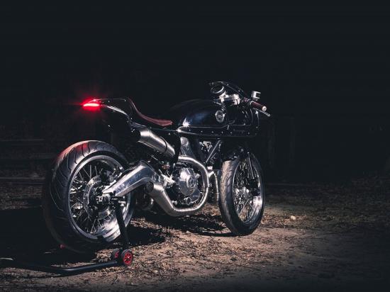 ducati-scrambler-sixty2-xe-do-anvil-motociclette-anh5