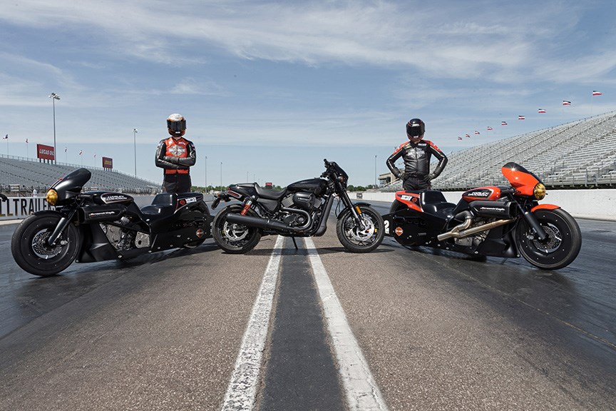 Harley Davidson biến Street Rod thành xe đua Drag
