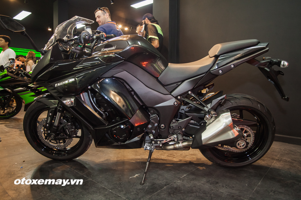 Kawasaki Z1000SX 2016 giá bao nhiêu? hình ảnh & khả năng vận hành 2