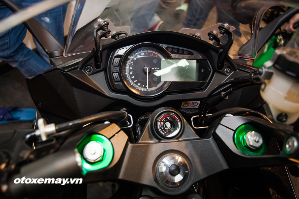 Kawasaki Z1000SX 2016 giá bao nhiêu? hình ảnh & khả năng vận hành 7