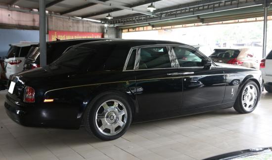 Bắt gặp Roll-Royce Phantom “Rồng” được bán tại chợ xe cũ Sài Gòn_ảnh3