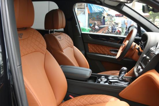 Ngắm SUV Bentley Bentayga giá 23 tỷ đồng tại Sài Thành_ảnh19