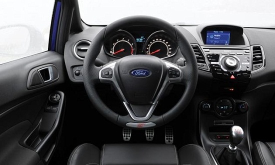 Ford Fiesta nội thất