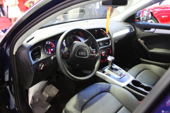 Audi ra mắt A4 và Q5 mới tại Vietnam Motor Show 2012_1 Audi ra mắt A4 và Q5 mới tại Vietnam Motor Show 2012_1