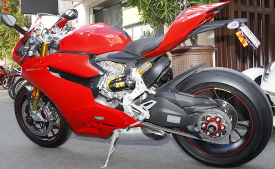 Xe Ducati 1199 Panigale ở Sài Gòn