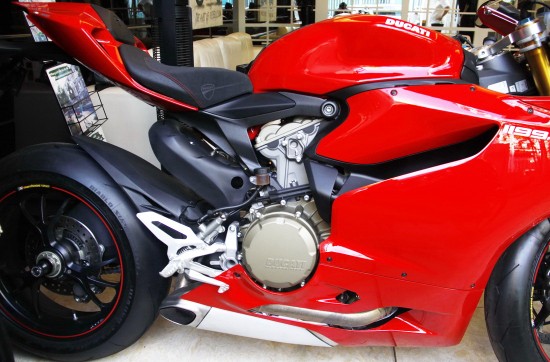 Xe Ducati 1199 Panigale ở Sài Gòn
