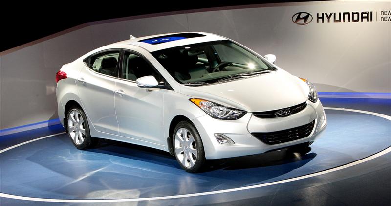 Elantra lại thủ thắng vì điểm đúng huyệt xe Nhật 2 Elantra lại thủ thắng vì điểm đúng huyệt xe Nhật 2