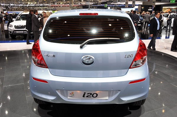 Hyundai i20 máy dầu - ít khí thải hơn cả Toyota Prius 5 Hyundai i20 máy dầu - ít khí thải hơn cả Toyota Prius 5