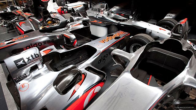 McLaren xé lẻ bộ sưu tập xe đua cho các Showroom ảnh 3