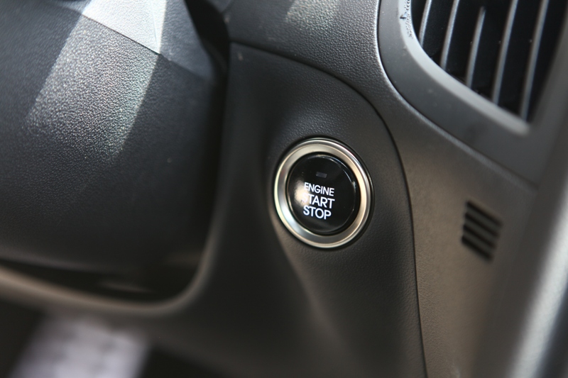 Hyundai Genesis Coupe 2013 - nhiều cải tiến, giá tăng ít 6 Hyundai Genesis Coupe 2013 - nhiều cải tiến, giá tăng ít 6