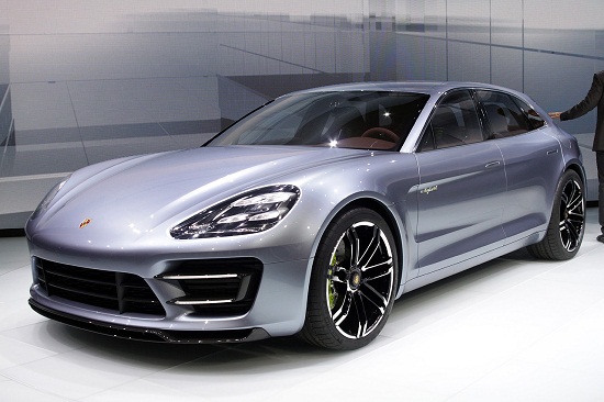 Porsche trình làng xe đối thủ với Mercedes CLS Shooting Brake
