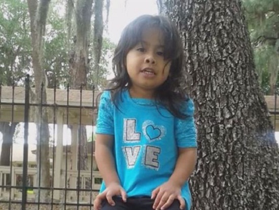 Bé 2 tuổi thiệt mạng vì bị bỏ quên trong ôtô giữa trời nắng