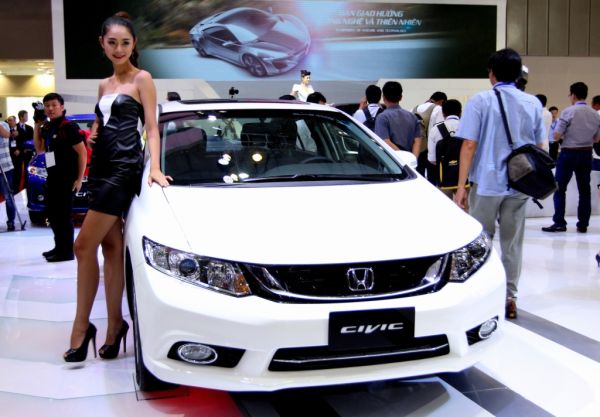 Công bố giá và ngày bán xe Honda Civic phiên bản mới