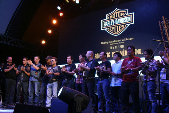 Showroom Harley bán phụ kiện hết veo ngày khai trương