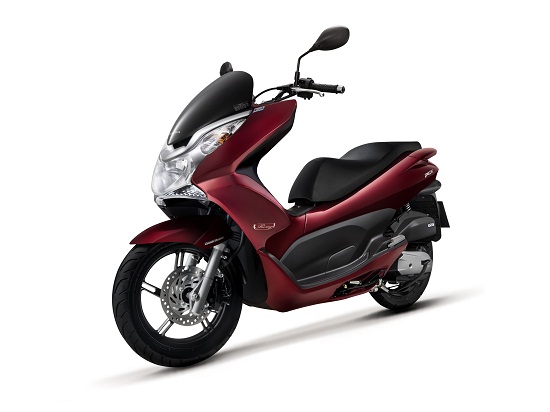 Honda PCX 2012 rẻ hơn mẫu cũ 7 triệu đồng