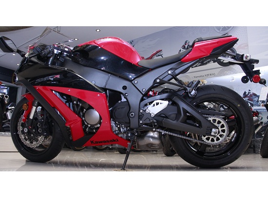 Kawasaki ZX-10R 2012 gia nhập làng superbike Sài Gòn
