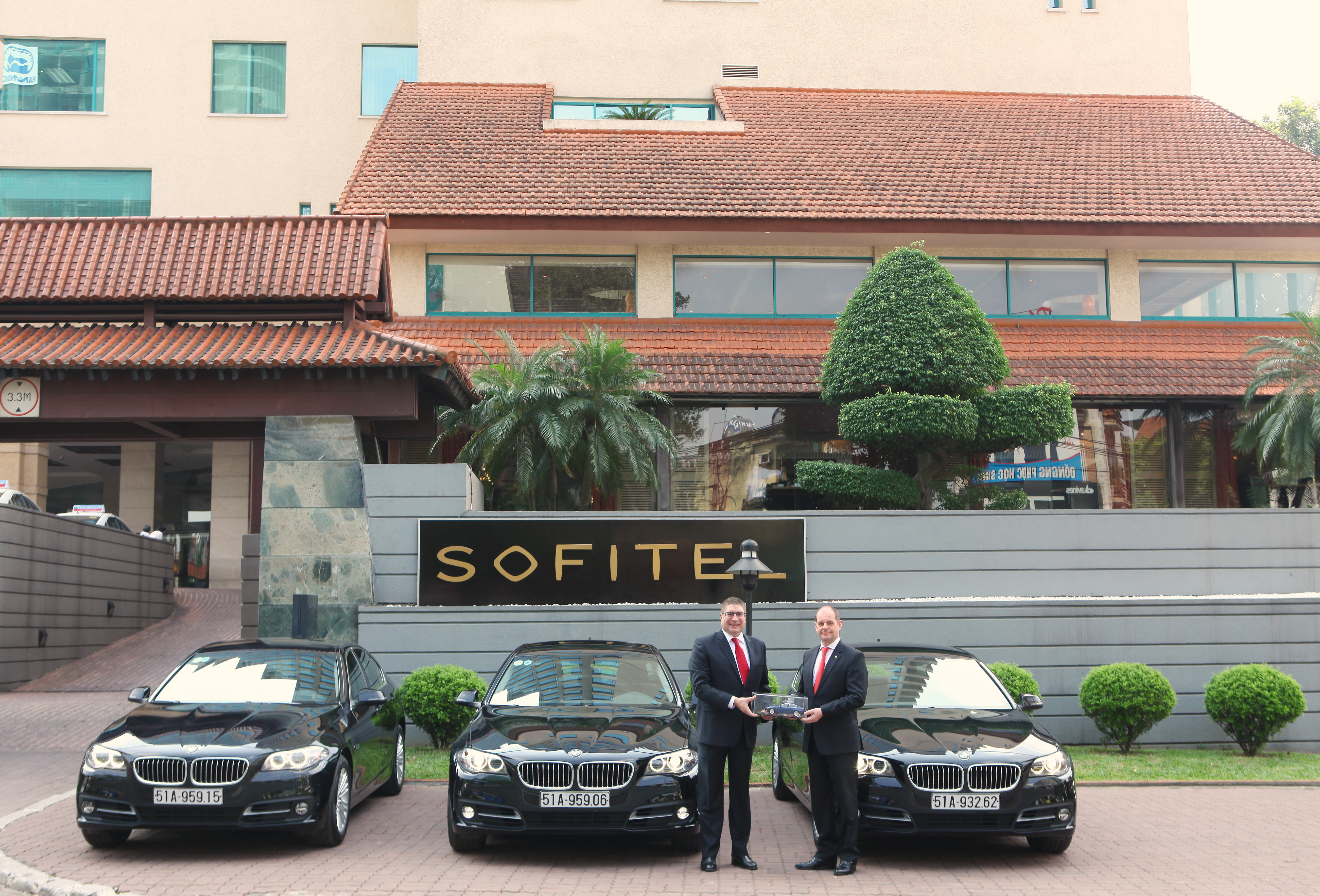 BMW tiếp tục hợp tác cùng Sofitel Plaza Hà Nội