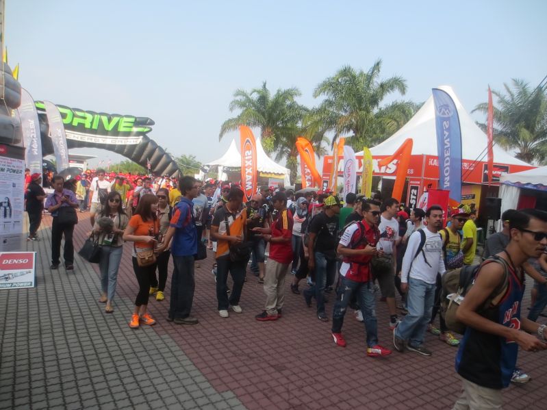Ngày chủ nhật mọi con đường đều đổ về Sepang 