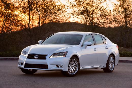 Toyota mở rộng sản xuất các mẫu xe Lexus