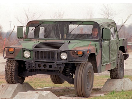 AM General bán HUMVEE phiên bản dân dụng