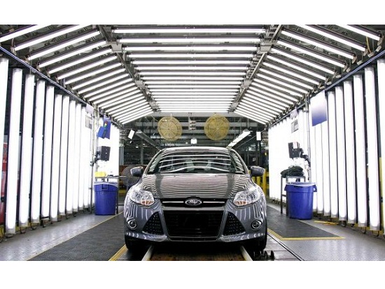 Ford thu hồi 140.000 xe Focus vì lỗi cần gạt nước