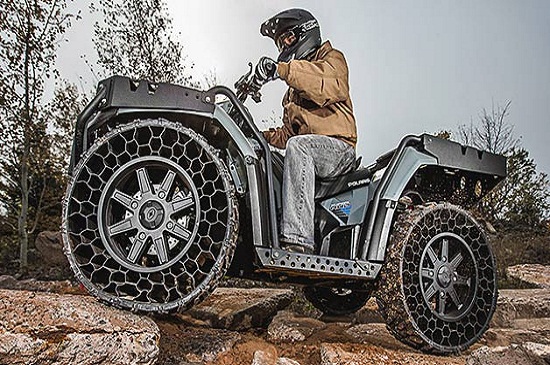 Polaris tự sản xuất xe ATV dùng lốp không hơi