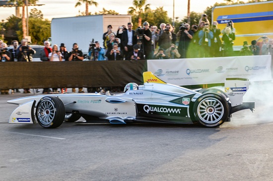 Xe đua Formula E đầu tiên trên thế giới ra mắt tại CES 2014