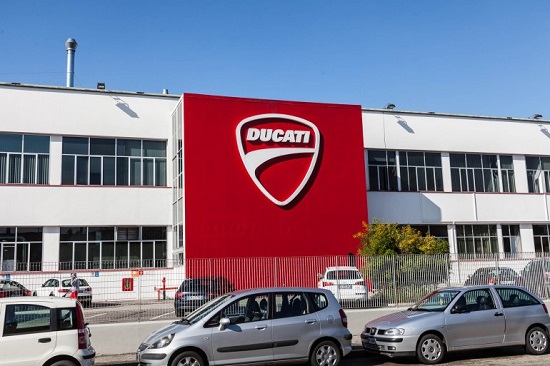 Khám phá dây chuyền ráp Ducati 1199 từ A đến Z